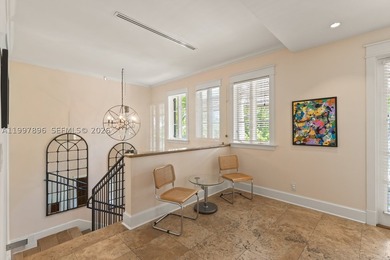 Timeless colonial-style residence, also known as Villa Rosa, set - photo 24