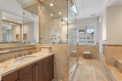 Timeless colonial-style residence, also known as Villa Rosa, set - photo 27