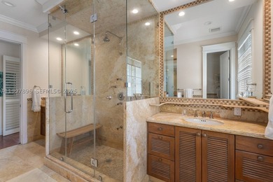 Timeless colonial-style residence, also known as Villa Rosa, set - photo 29
