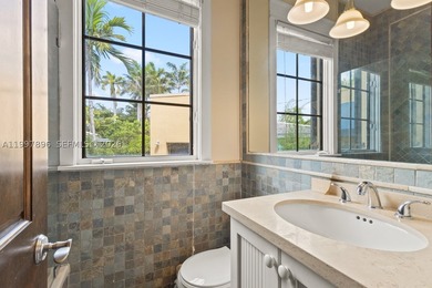 Timeless colonial-style residence, also known as Villa Rosa, set - photo 41
