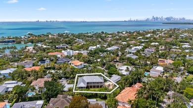 Timeless colonial-style residence, also known as Villa Rosa, set - photo 45