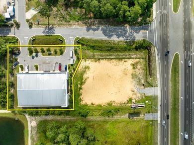 Extraordinary 14,000+ Square Foot Warehouse, Showroom, and - photo 6
