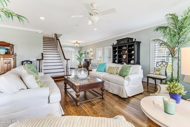 Set within the sought-after Turtle Creek neighborhood on Oak - photo 12