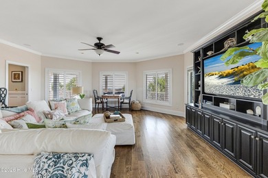 Set within the sought-after Turtle Creek neighborhood on Oak - photo 14