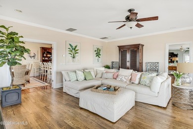 Set within the sought-after Turtle Creek neighborhood on Oak - photo 17