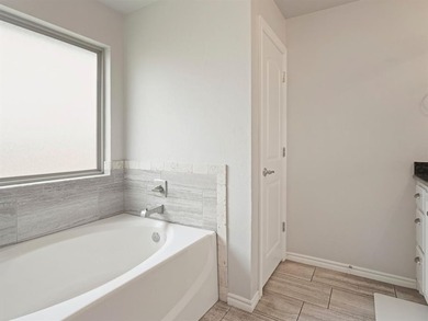 Charming one-owner home in the vibrant and highly sought-after - photo 22