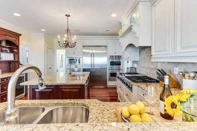 Set within the sought-after Turtle Creek neighborhood on Oak - photo 26