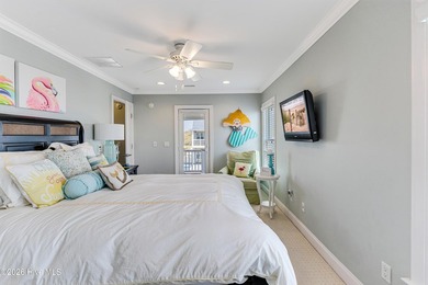 Set within the sought-after Turtle Creek neighborhood on Oak - photo 32