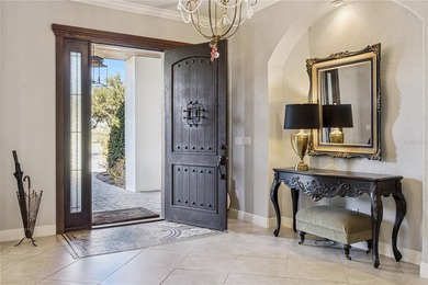 Lakefront Estate with Golf & Waterfront Views | Exclusive Lake - photo 3