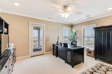 Set within the sought-after Turtle Creek neighborhood on Oak - photo 37