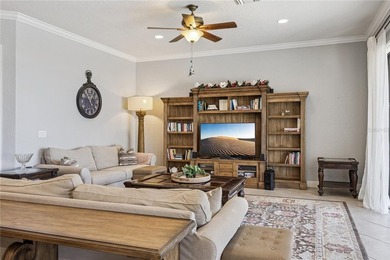 Lakefront Estate with Golf & Waterfront Views | Exclusive Lake - photo 10