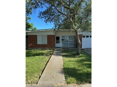 Opportunity Awaits! This 4-bedroom, 1-bath home is full of - photo 1