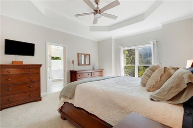 Updated 4BD/3.5BA, 2,928 sqft golf-front cottage in The Orchard - photo 21