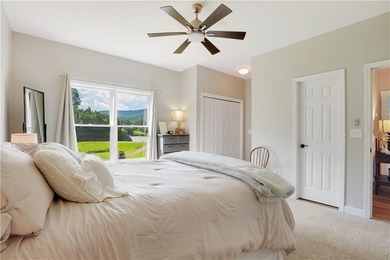 Updated 4BD/3.5BA, 2,928 sqft golf-front cottage in The Orchard - photo 27