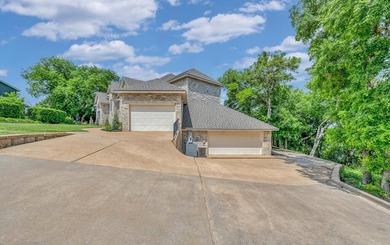 Experience elevated lake living in this stunning three-story - photo 33