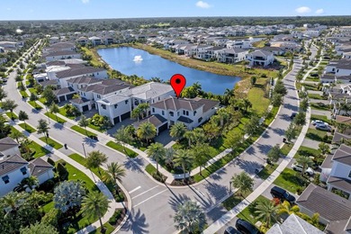 Stunning 4-bedroom, 5-bathroom lakefront estate home in - photo 23