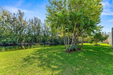 Beautifully renovated 2nd-floor corner unit in the highly - photo 26