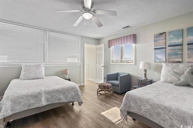 This freshly painted furnished 2-bedroom, 2-bathroom condo with - photo 27