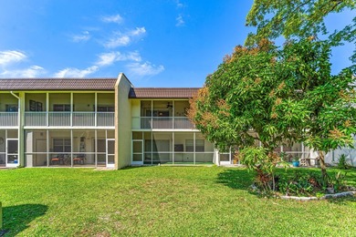 Beautifully renovated 2nd-floor corner unit in the highly - photo 29