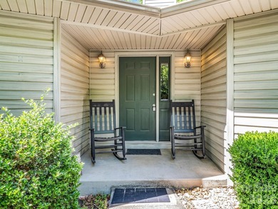 Well maintained ranch home situated on 1/2 wooded lot in the - photo 3
