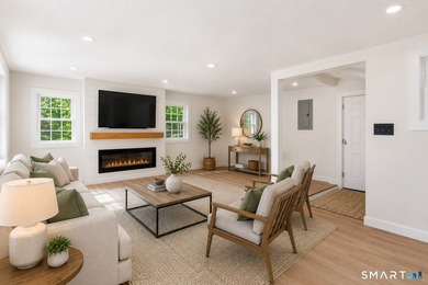 Completely renovated from top to bottom, this stunning 4-bedroom - photo 7