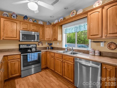 Well maintained ranch home situated on 1/2 wooded lot in the - photo 8