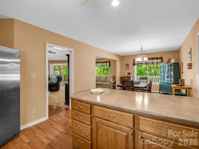 Well maintained ranch home situated on 1/2 wooded lot in the - photo 9