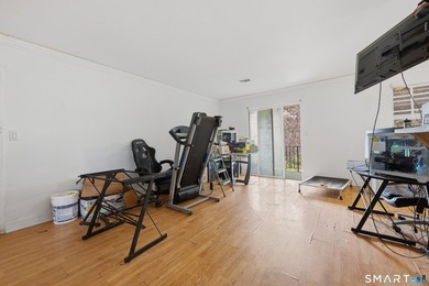 Welcome to this 1-bedroom condo located in the highly desirable - photo 4