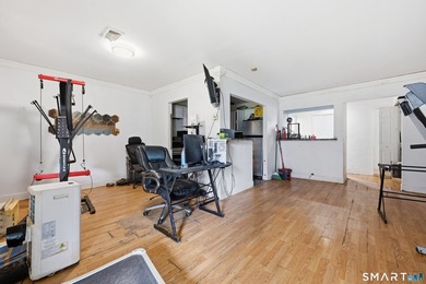 Welcome to this 1-bedroom condo located in the highly desirable - photo 5