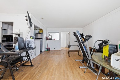 Welcome to this 1-bedroom condo located in the highly desirable - photo 6