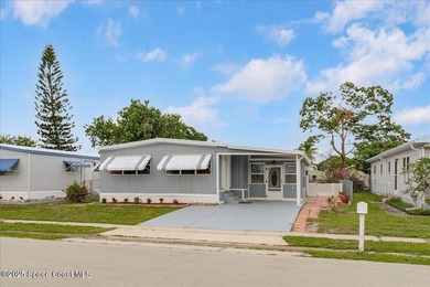 Welcome home to a wonderful 55+ community nestled in NE Palm Bay - photo 3
