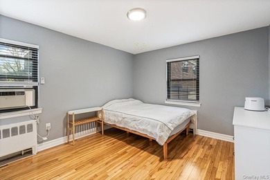 Corner 2 Bedrooms Garden Apt, Living Rm, Full Bath, Extra Window - photo 12