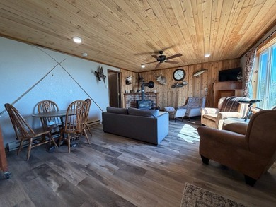 Nestled on the quiet southwest side of Waubay Lake - photo 4