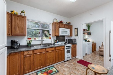 Total package deal here - This property features 2 TWO living - photo 25