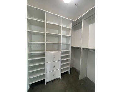 BEAUTIFUL APARTMENT IN MIDTOWN. 2 BEDROOM AND 2 BATHROOM. WITH