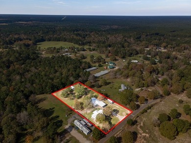 Total package deal here - This property features 2 TWO living - photo 35