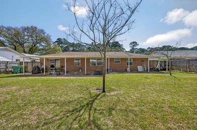 Tucked into the heart of Niceville, this updated 3-bed, 2-bath - photo 36