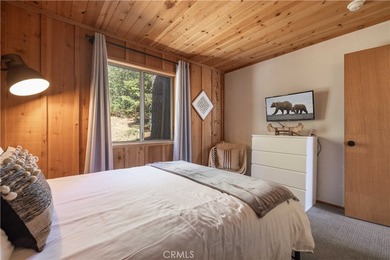 Spectacular Moonridge Retreat! Ideally located just moments from - photo 22