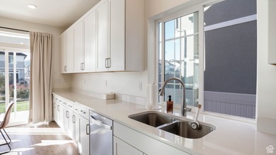 Welcome to this well-kept 4-bedroom, 2.5-bath home located in - photo 22