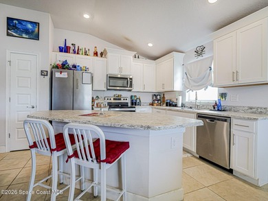 Welcome home to this beautifully maintained 3-bedroom, 2-bath - photo 5