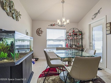Welcome home to this beautifully maintained 3-bedroom, 2-bath - photo 6