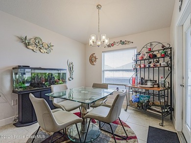 Welcome home to this beautifully maintained 3-bedroom, 2-bath - photo 7