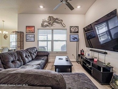 Welcome home to this beautifully maintained 3-bedroom, 2-bath - photo 9