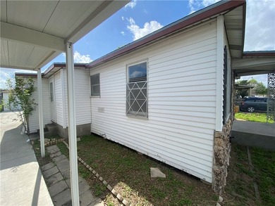 Welcome Home!!! This three bedroom two bath home in DRISCOLL - photo 3