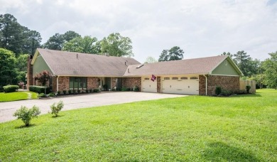 Lake Home For Sale in Shreveport, Louisiana