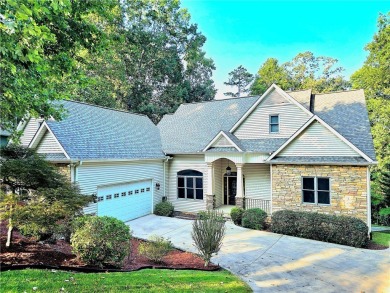 Lake Home For Sale in Fair Play, South Carolina