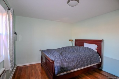 Sun-Drenched Corner Garden Unit On The First Floor. Step into - photo 11