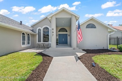 An extraordinary, completely remodeled residence on the Par 5 - photo 2