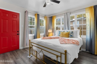 Newly remodeled and ideally located just minutes from the beach - photo 18