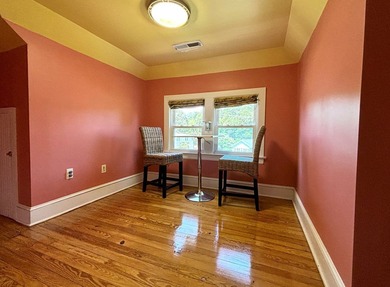 Perfect location for your commercial or retail operations!